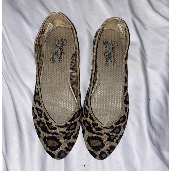 Sketchers Women Flats Shoes Leopard Print 10 Air Cooled Memory Foam Pointed Toe - Picture 9 of 9
